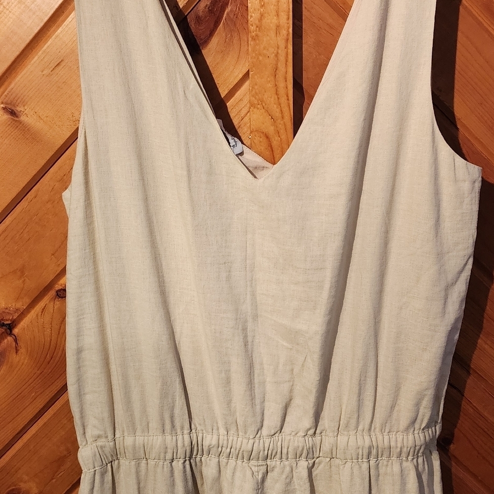 Splendid linen jumpsuit size XL color oatmeal pit to pit 21 in. Inseam 26 1/2 in - Picture 10 of 15